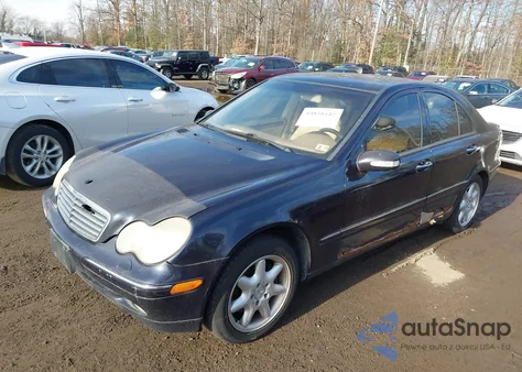 2002 Mercedes-Benz C 320 from USA, damaged, VIN WDBRF64J52F276233